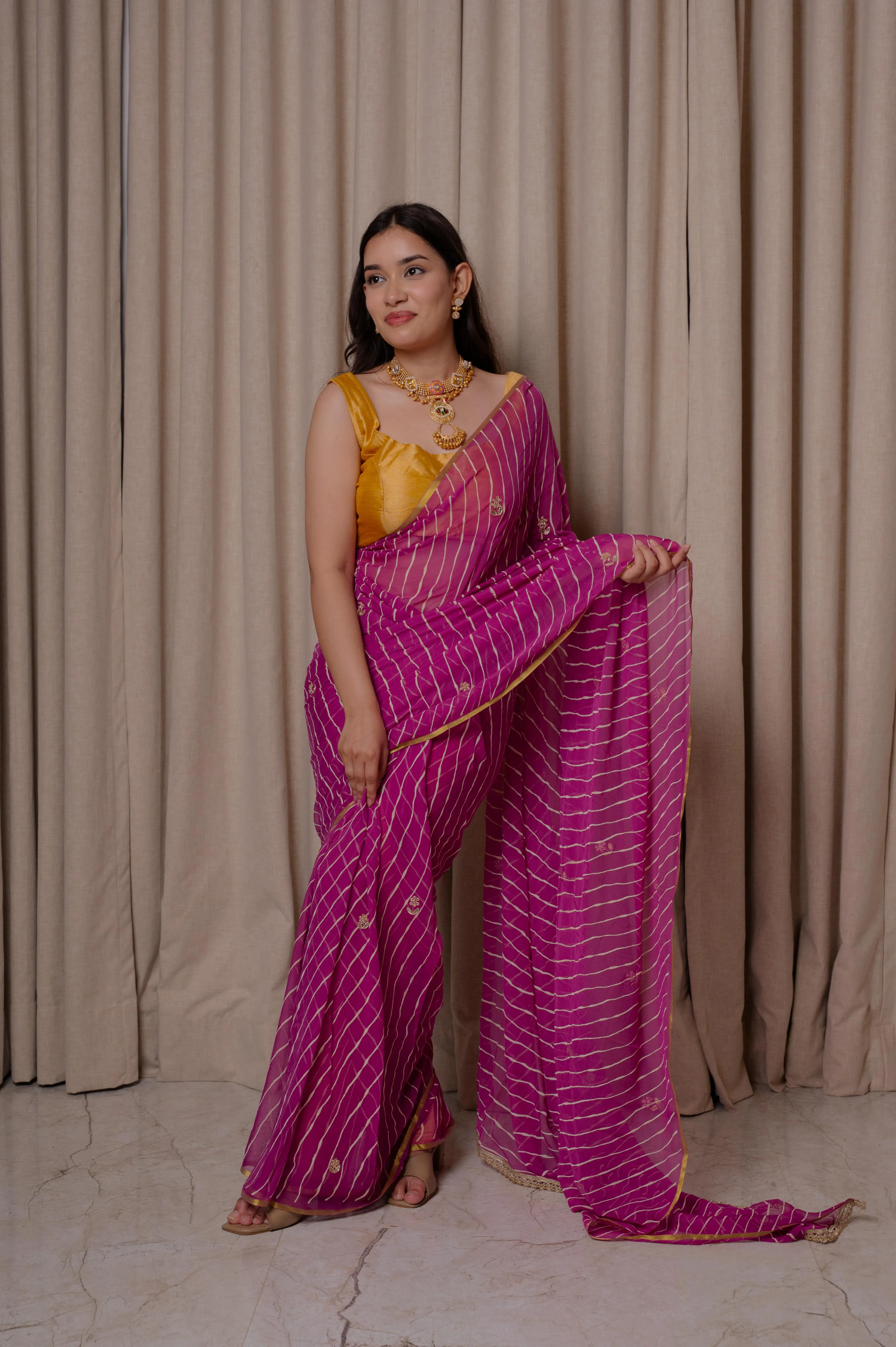 Pure Chiffon Lehariya Saree with Elegant Kardana Buti Work